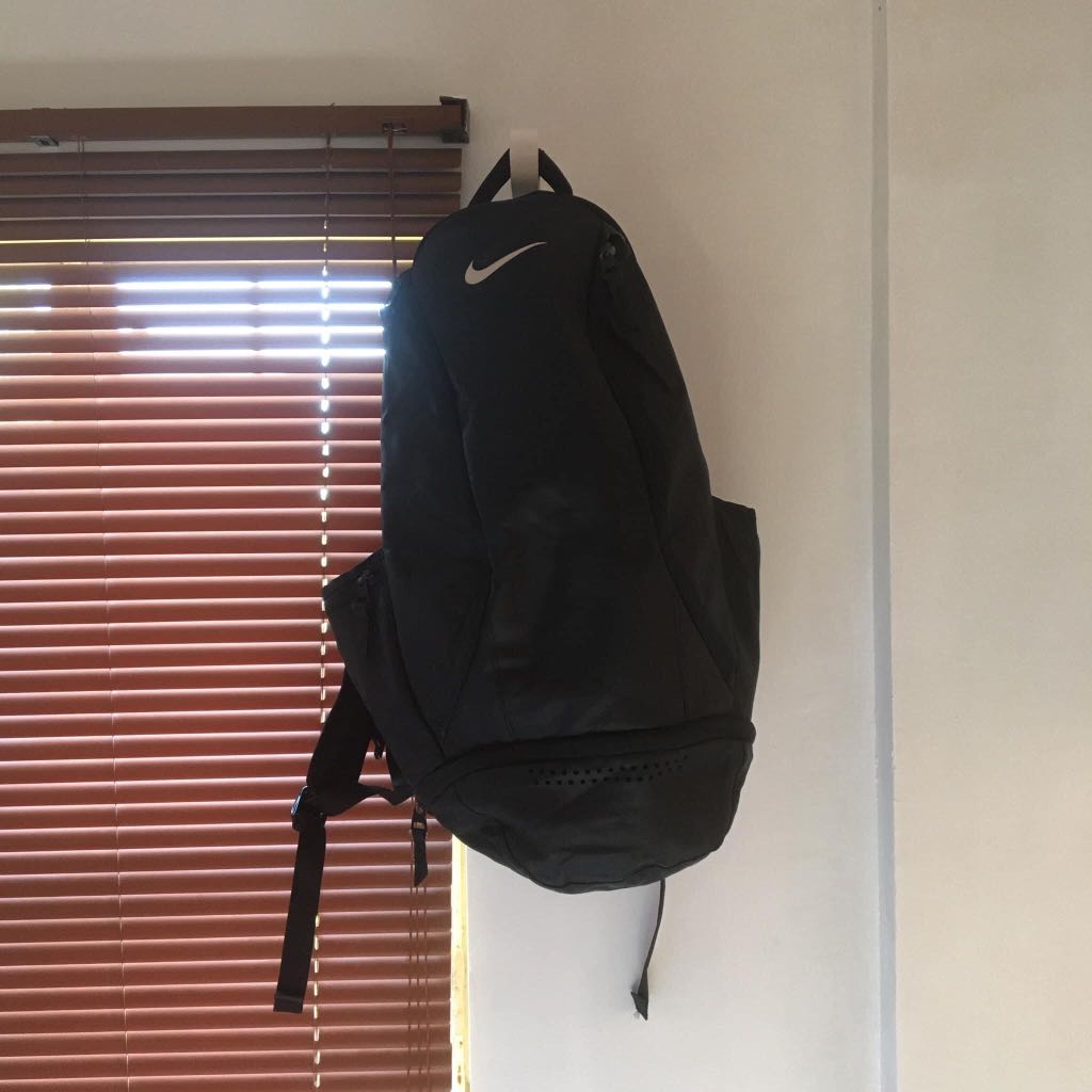 NIKE ULTIMATUM MAX AIR BACKPACK WITH LAPTOP AND BALL COMPARTMENT, Men's