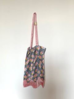 （分類：）位於 。 由 mintyday 提交（商品編號 1065300170，圖片 1）。簡介： 。
