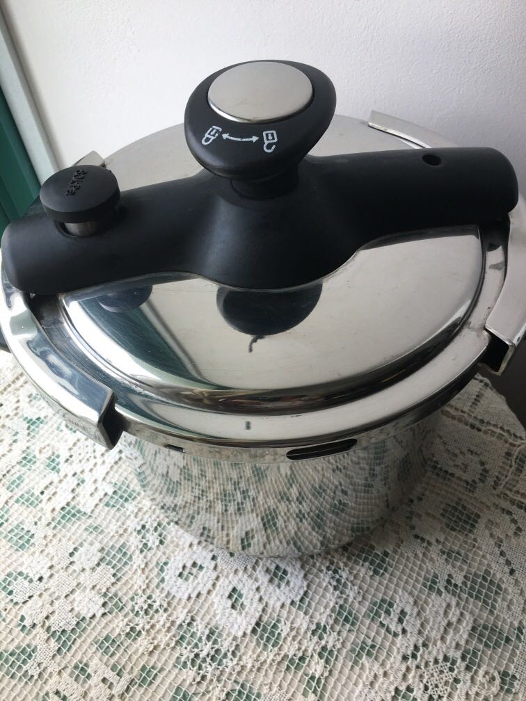 IKEA Dillkott Pressure Cooker, TV & Home Appliances, Kitchen Appliances, Cookers on Carousell