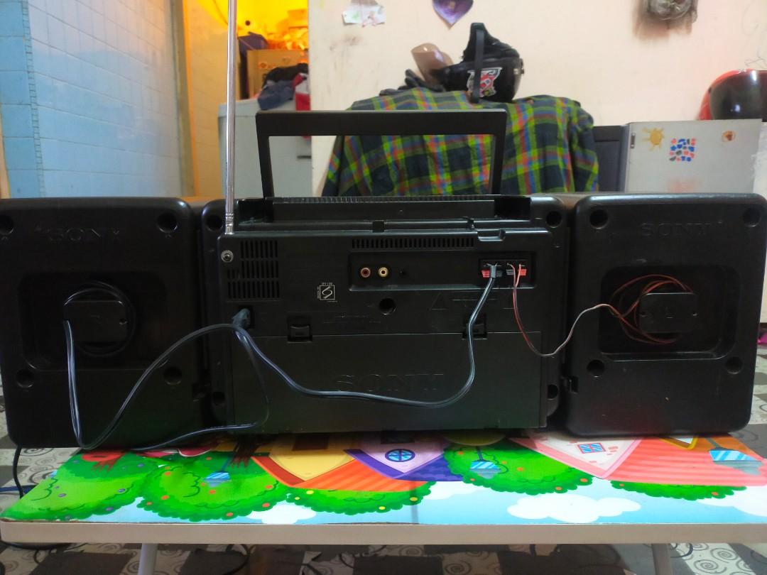 Radio Sony CFS-715s, Audio, Portable Audio Accessories on Carousell