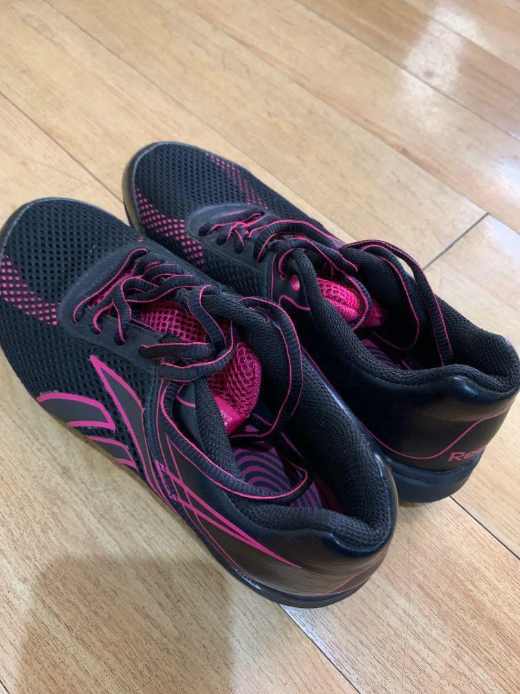 reebok easytone size 6