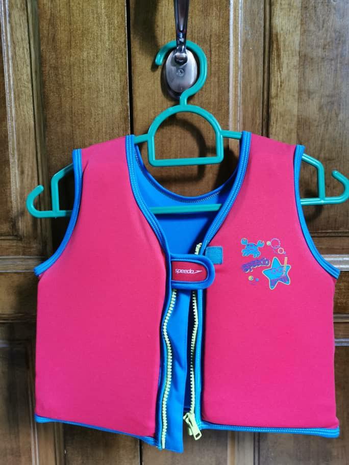 Speedo sea squad float hotsell vest