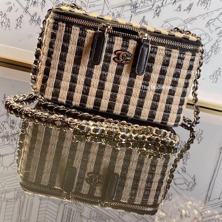 chanel vanity with chain raffia