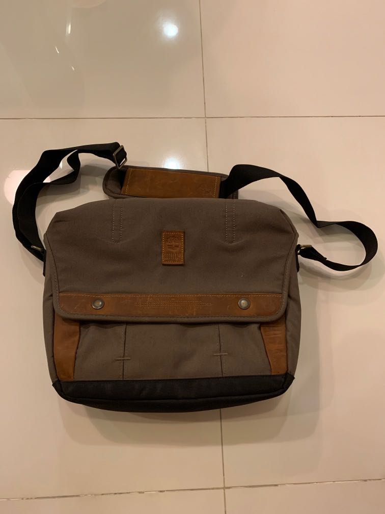 Timberland camera bag on sale