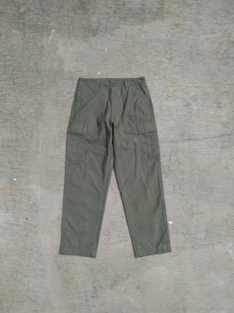 Uniqlo Cargo Pants, Fesyen Pria 