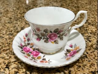 (Category: ) located in . Submitted by charmingvintage (Listing ID 1065347227, Image 1). Description: .