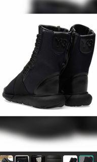 y3qasa  boot