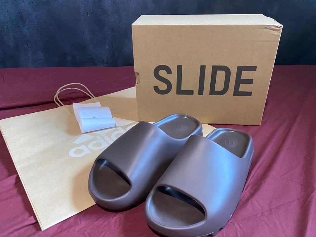 Yeezy slide core and soot 2025