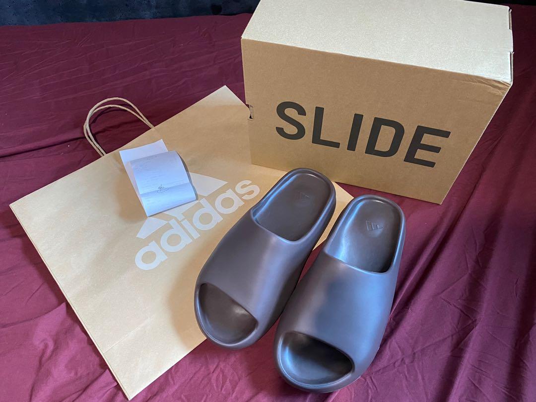 Yeezy slide hotsell core and soot