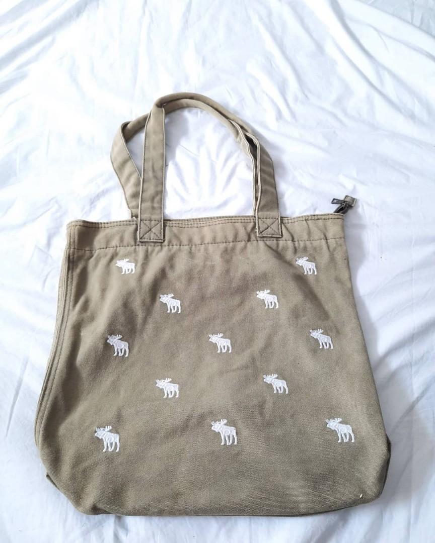 Abercrombie&Fitch (カーキー) バッグ