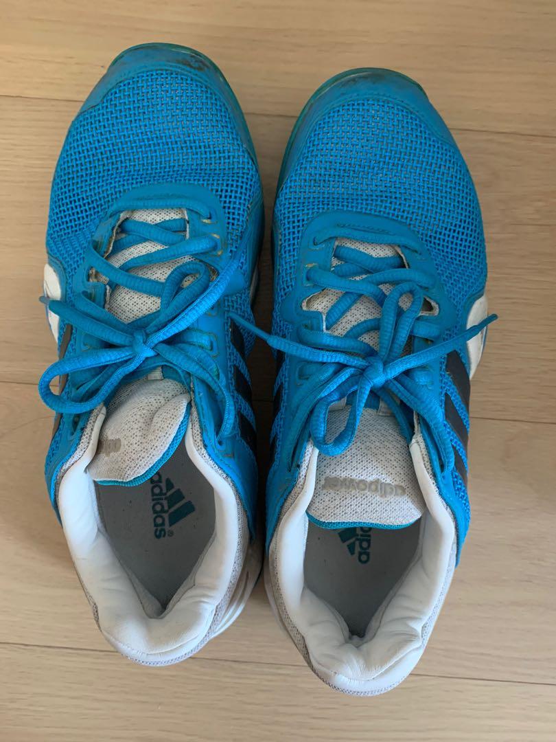 Adidas Tennis Shoes (Size US 8), 運動產 