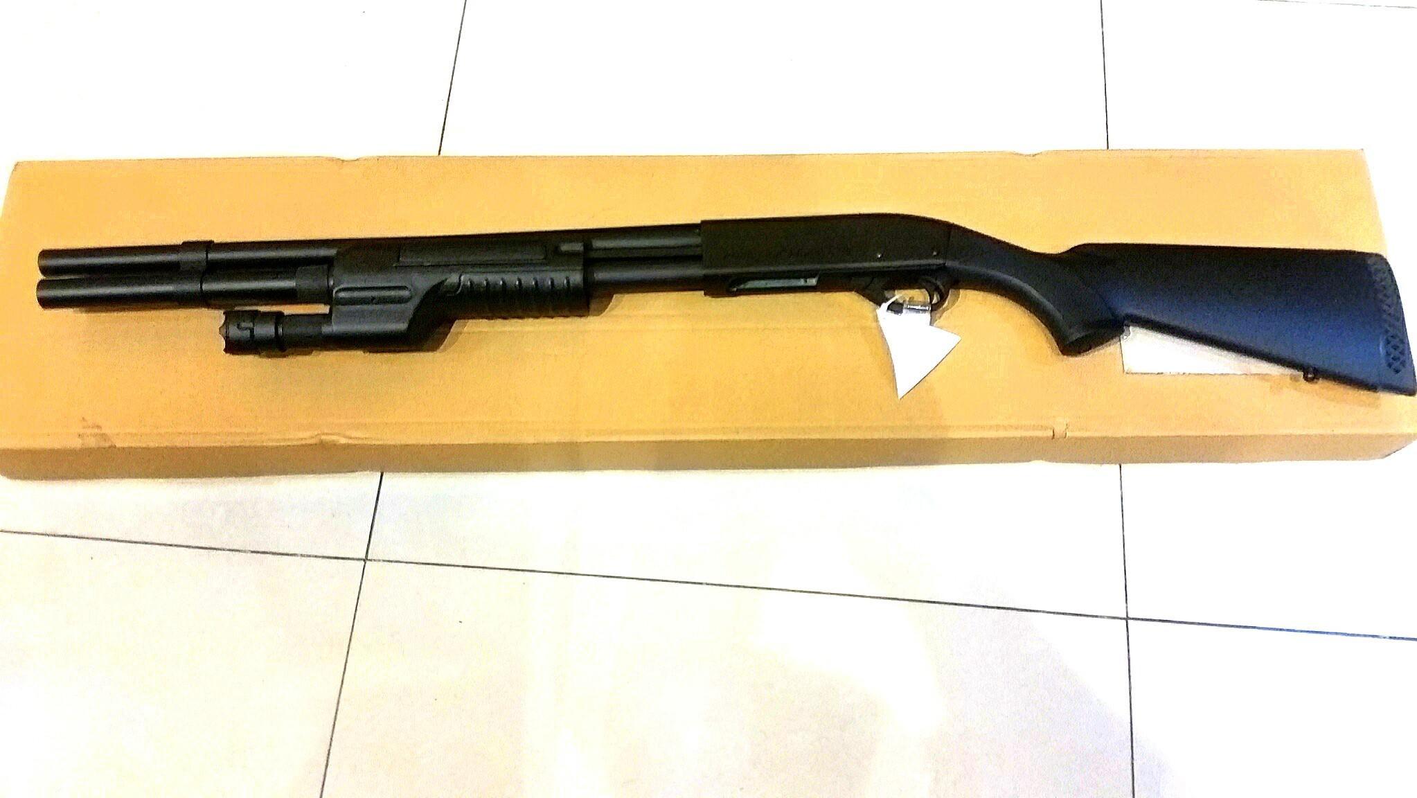 Airsoft Remington Model 870 ShotGun on Carousell