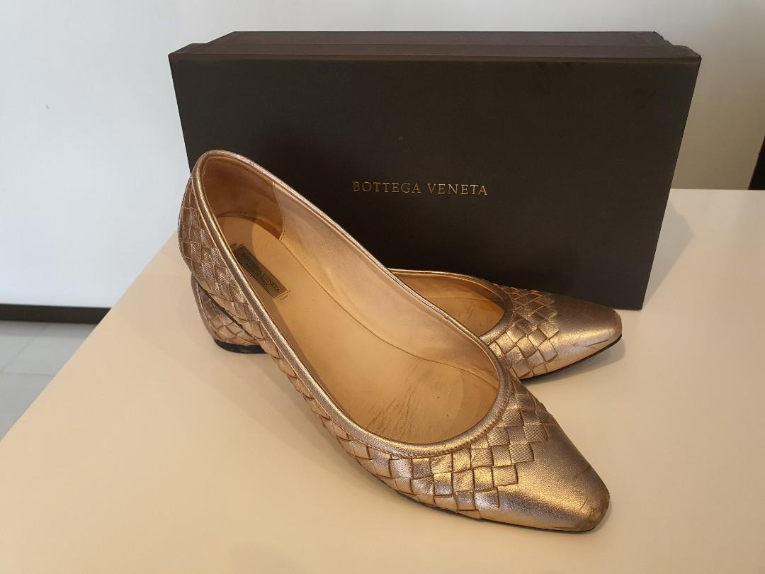 rose gold pointed toe flats