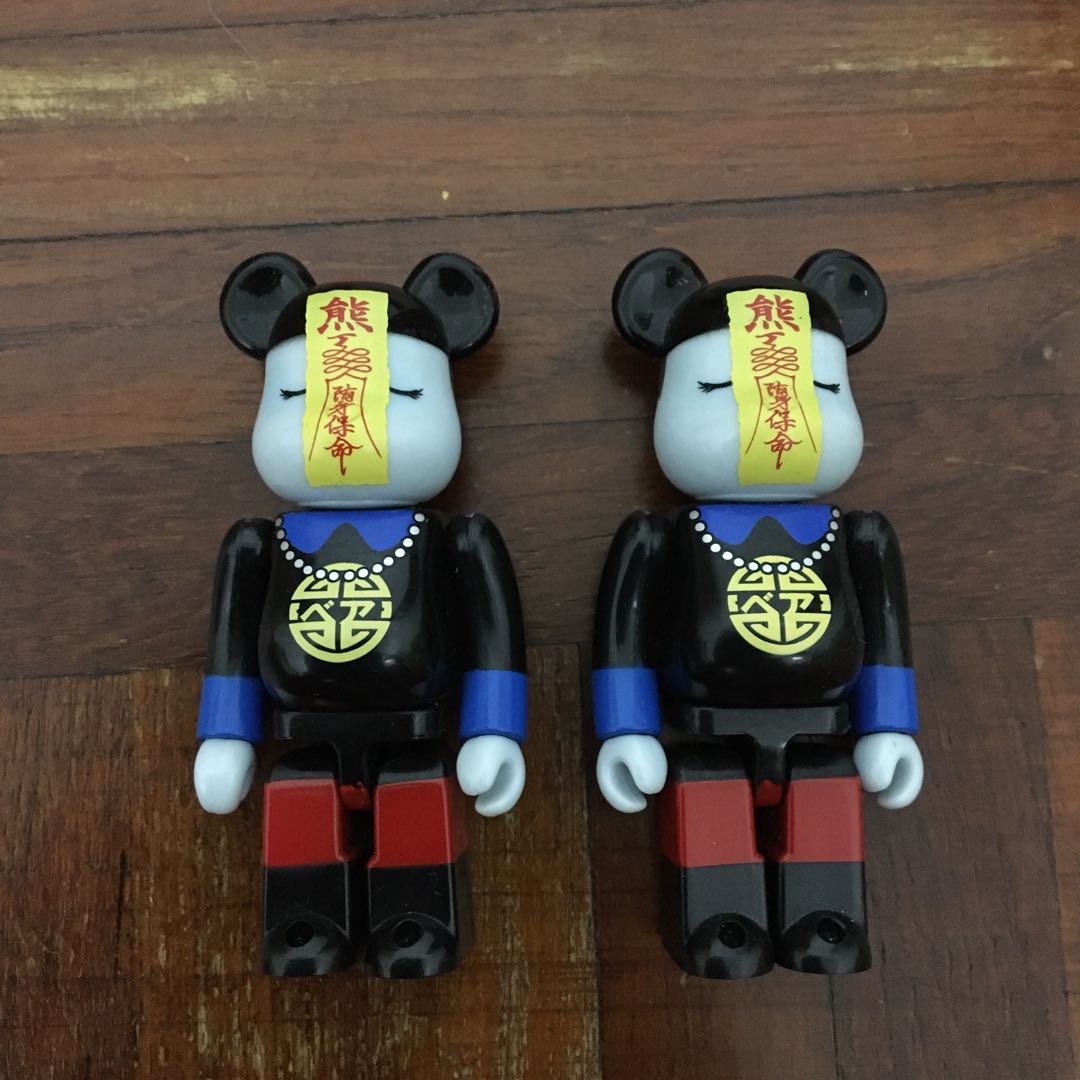Bearbrick 100 series 28 Chinese vampire Jiang shi