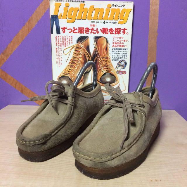 Steel hot sale toe wallabees