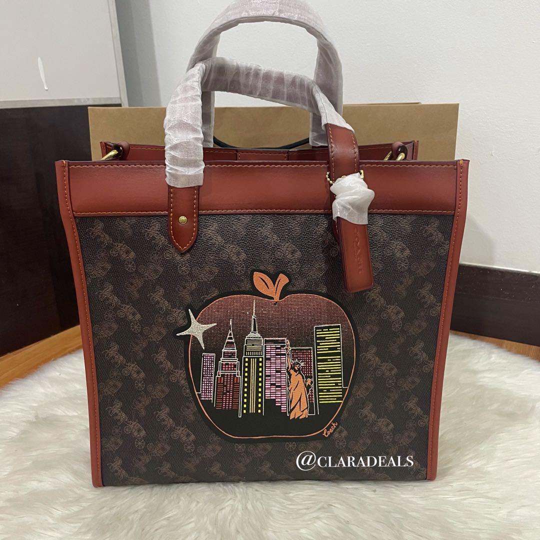 Coach Field Tote in Signature Canvas with Big Apple