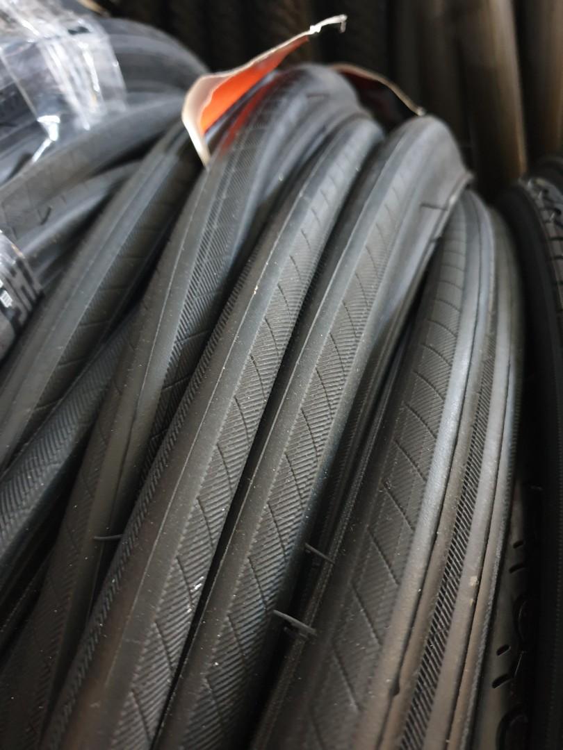 CST Road bike Tires 700c x 25 C1761S, Sports Equipment, Bicycles