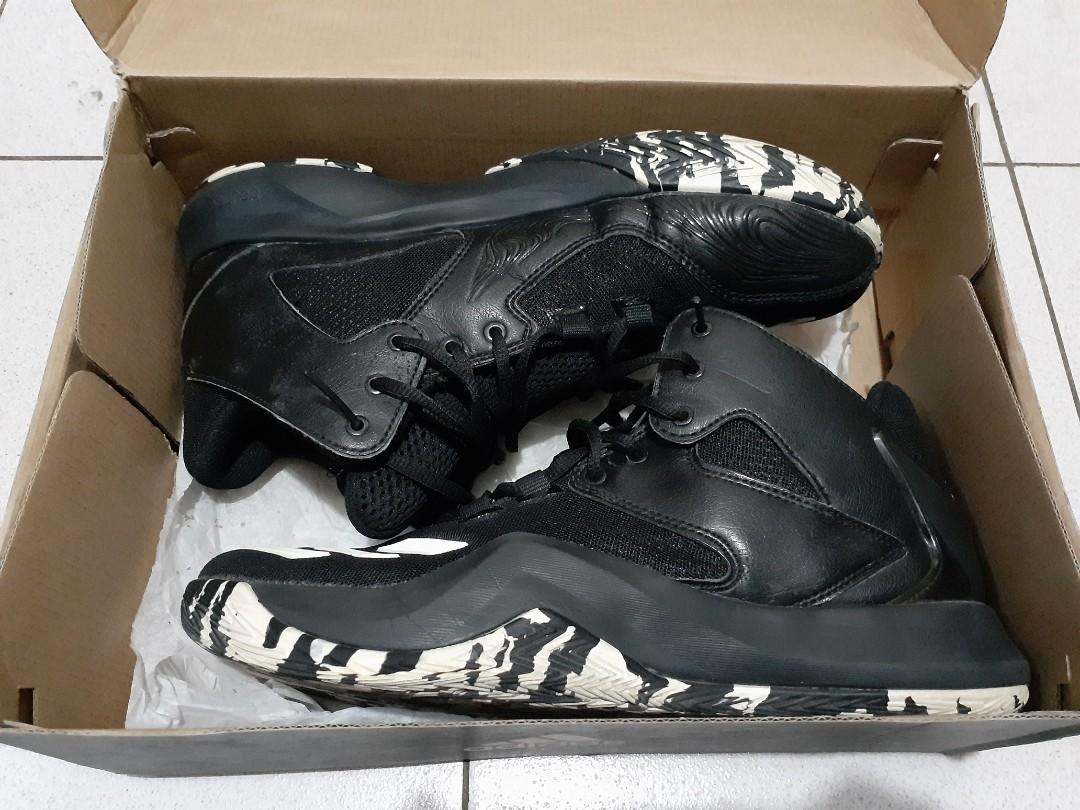 Derrick Rose 773 V Men s Fashion Footwear Sneakers on Carousell