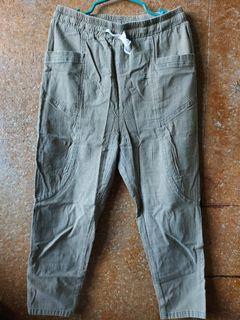 green fitted cargo pants