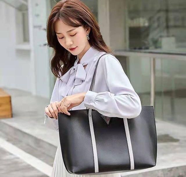Guess throne tote bag 2025