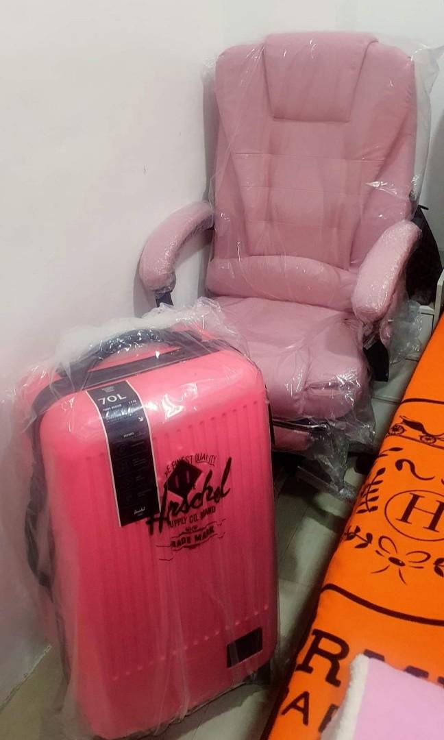Herschel pink store luggage