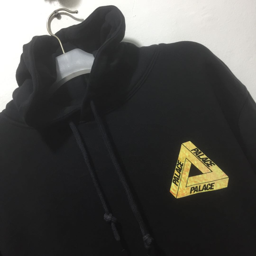 Palace smoking skull hotsell hoodie