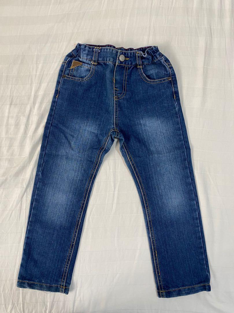 Jeans for 4yo girls (Category: Babies & Kids Fashion) located in Paranaque City. Submitted by buttonbabies (Listing ID 1065515899, Image 1). Description: Pre-loved jeans for 4yo girls. .