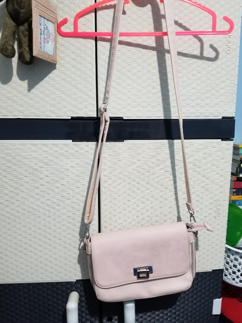 LES FEMMES matahari tas sling bag