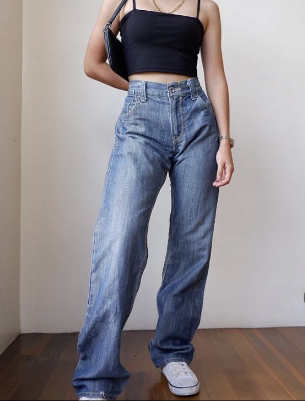 Levi's Dad Jeans, Women's Fashion, Bottoms, Jeans on Carousell