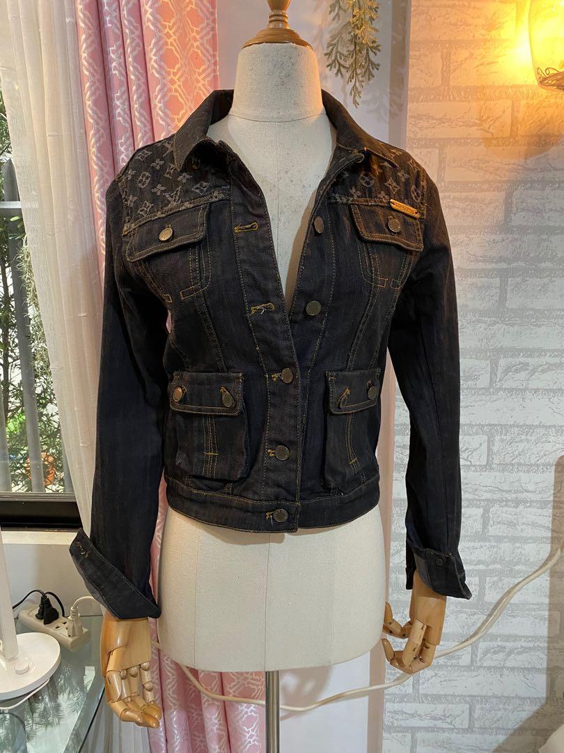 Louis Vuitton Denim Jacket for Ladies mint Good as new Size 40, Women's Fashion, Coats, Jackets and Outerwear on Carousell