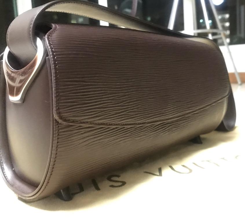 Louis Vuitton LV Nocturne PM - M5218D (bags), Luxury, Bags & Wallets on  Carousell