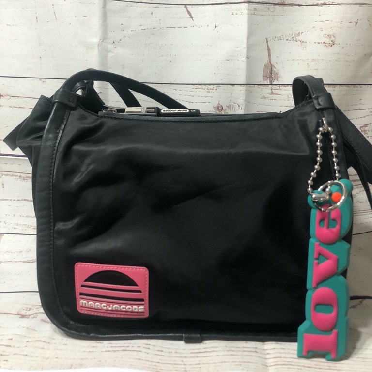 MARC JACOBS nylon sport tote bag Fesyen Wanita Tas Dompet