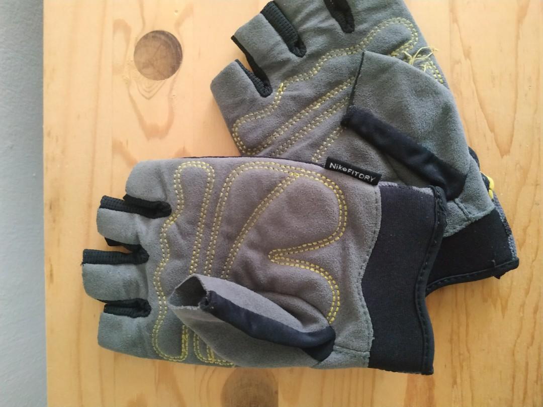 Cycling gloves nike clearance