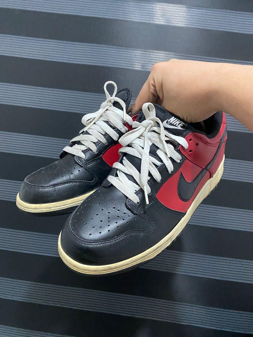 Nike dunk low black varsity red 2010, Men's Fashion, Footwear