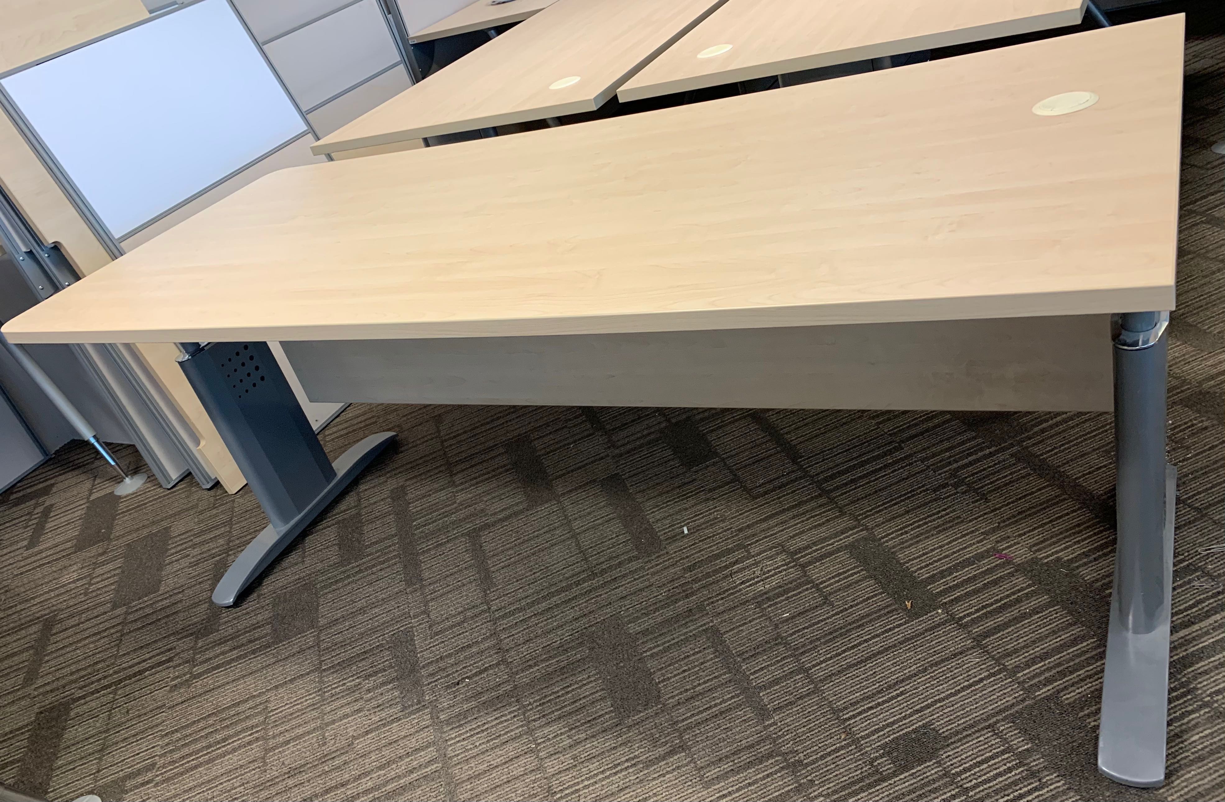 Office table (include delivery), Furniture & Home Living, Furniture