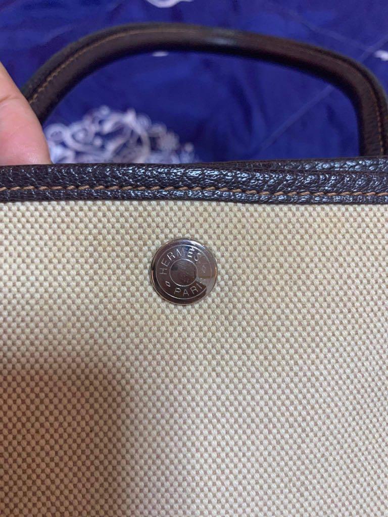Orig Hermes Garden Party GM (Category: Luxury Bags & Wallets) located in Paranaque City. Submitted by RLBrandedCollezione (Listing ID 1065520752, Image 3). Description: 💯 Guaranteed Orig Excellent Condition Size: 36cm.