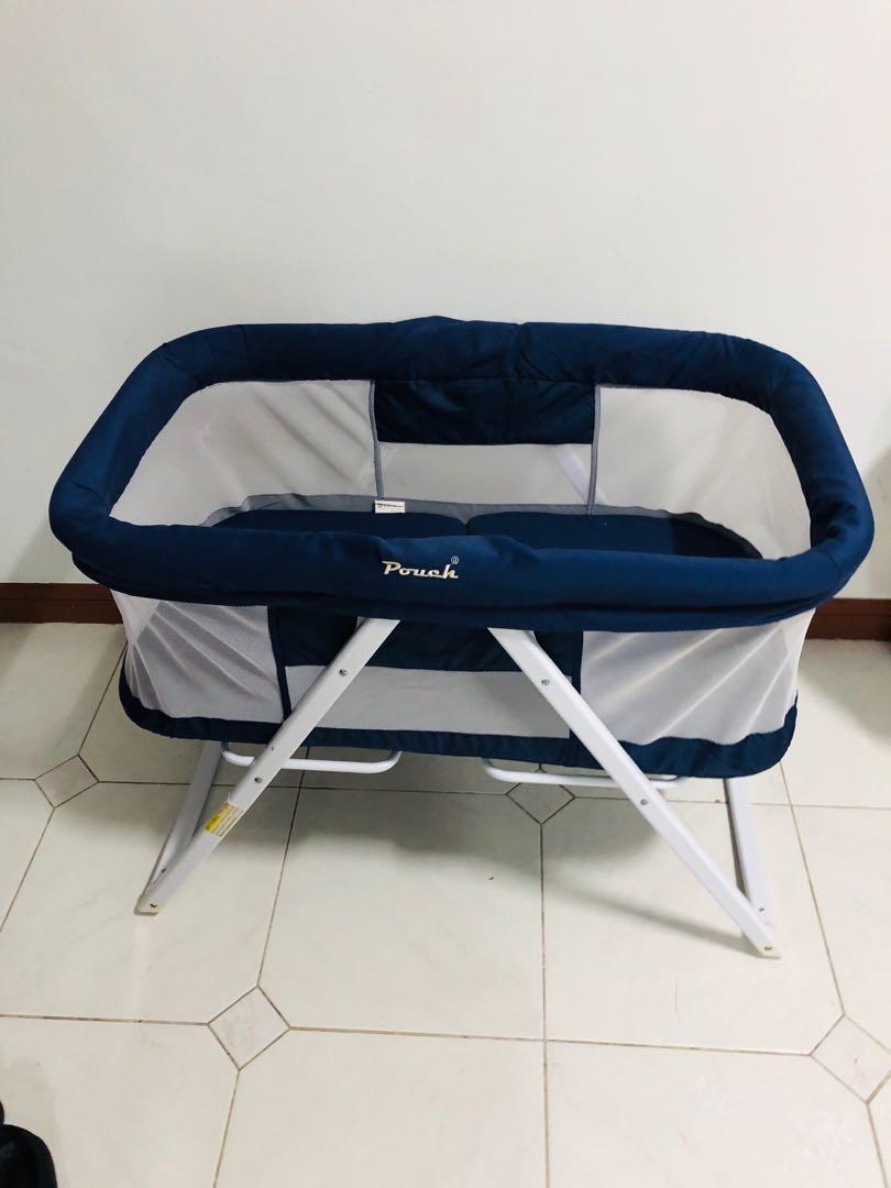 pouch bassinet