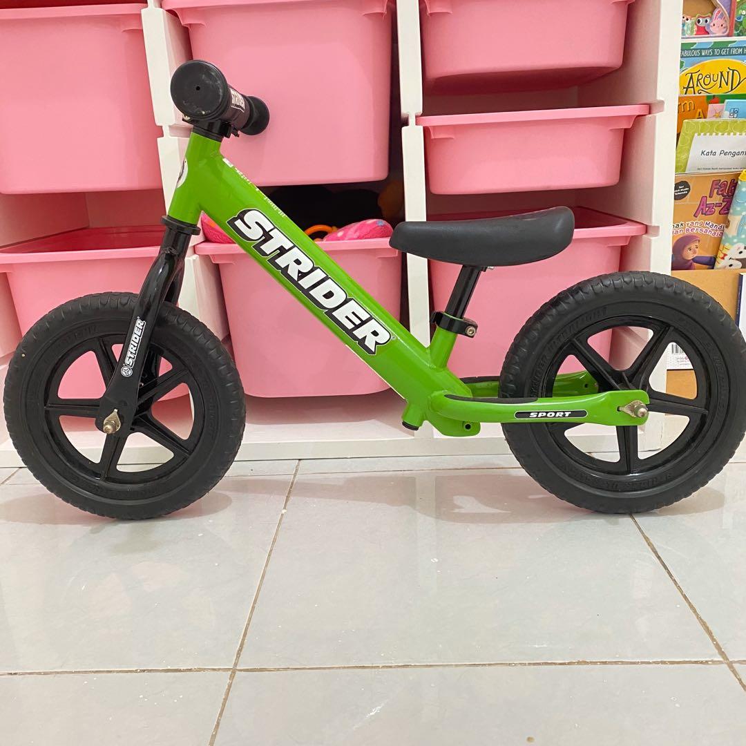 Preloved sepeda anak balance bike STRIDER