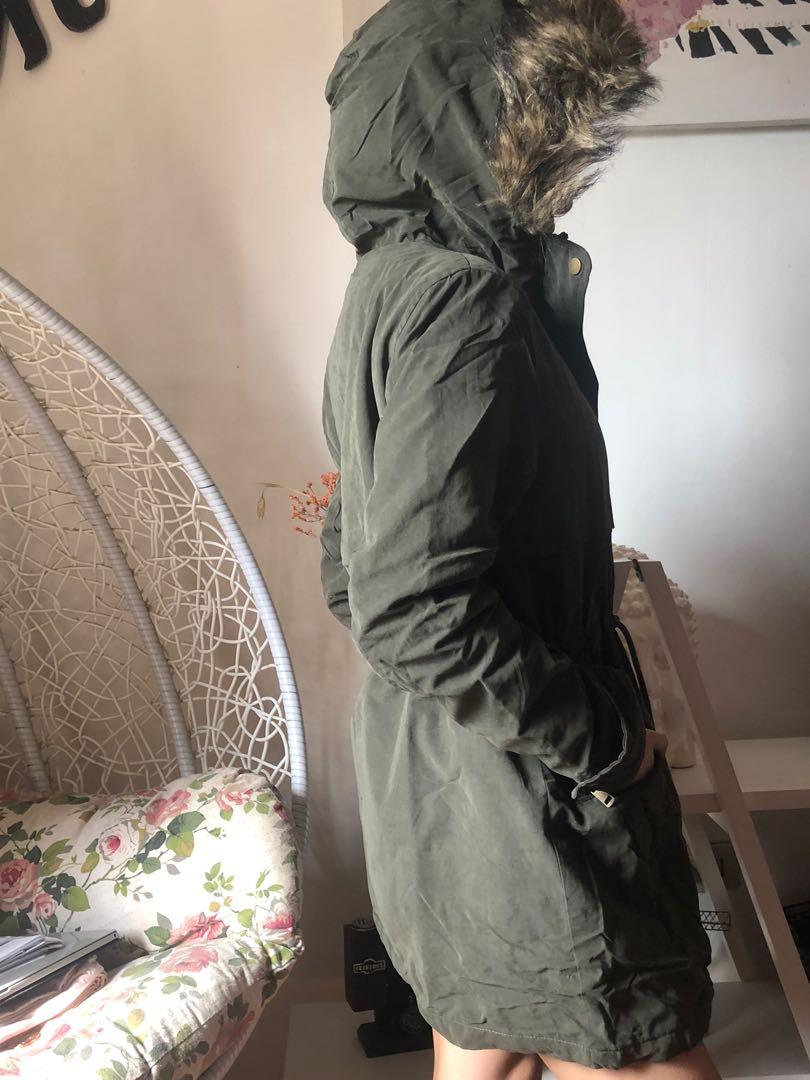 Primark Winter Jacket (Category: Coats, Jackets and Outerwear) located in Quezon City. Submitted by maydeclutters (Listing ID 1065424706, Image 3). Description: Primark brand Sherpa/Wool Cloth inside With adjustable drawstrings Runs small on tag but fits up to large frames Actual color: Army Green.