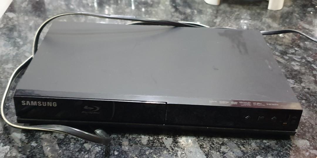 Fixed Price Samsung Dvd Blu Ray Player With Remote Pls See Details Tv Home Appliances Tv Entertainment Blu Ray Media Players On Carousell