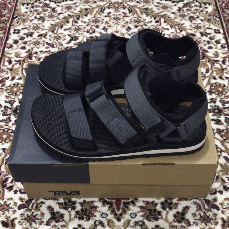 Teva Cross Strap Trail, Men's Fashion 