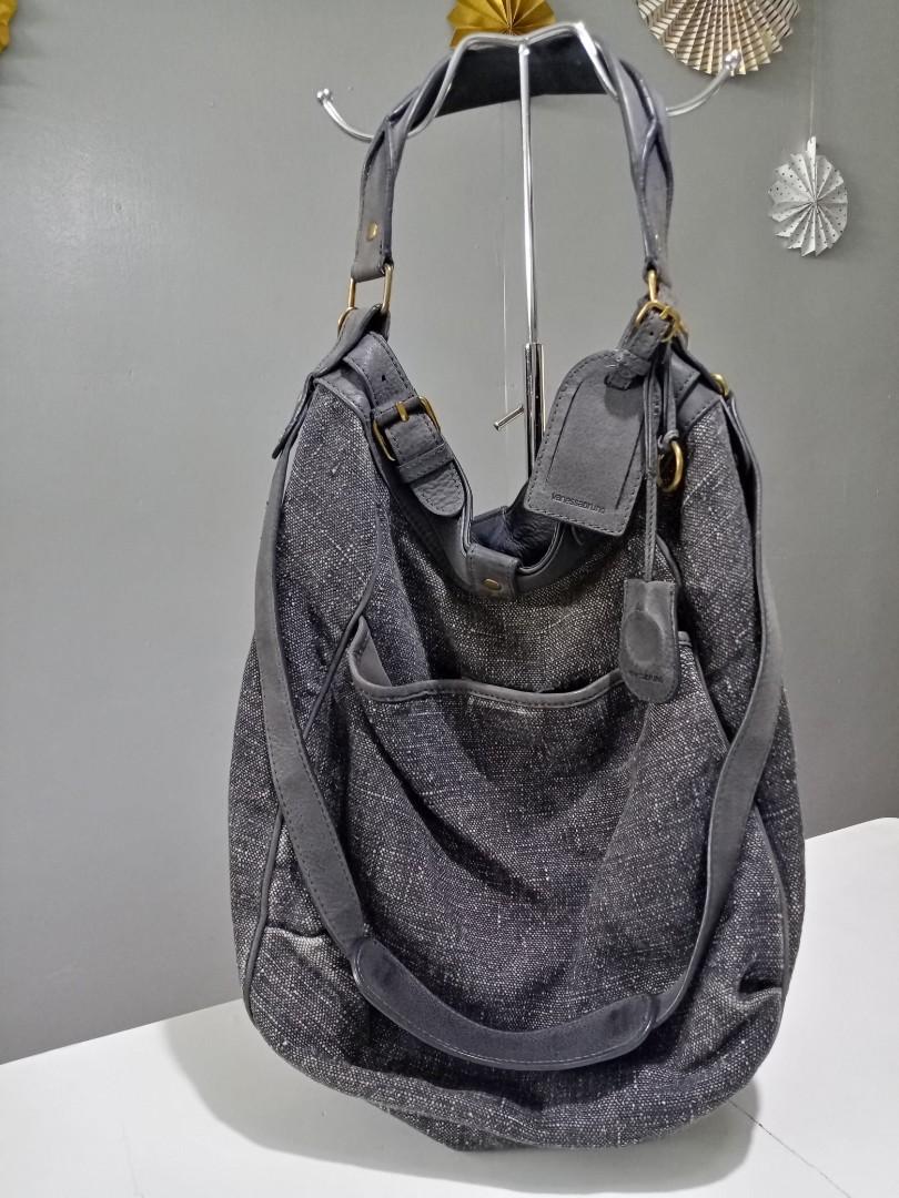 Vanessa Bruno Hobo and Sling Bag (Category: Luxury Bags & Wallets) located in Cebu City. Submitted by maksipreloveditems (Listing ID 1065373549, Image 1). Description: VANESSA BRUNO Sling and Hobo Bag Color: Charcoal Grey * Item is in Cebu City. * USED CONDITION * CRACKED ON THE RUBBER EDGING PLEASE READ: Photos posted are FINAL. NO "When Worn Photos" request please. Flaws were mentioned in the description and shown in the pictures posted. Dimens