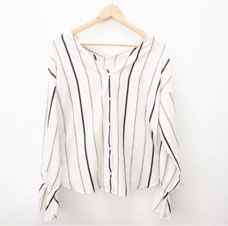 (Category: ) located in . Submitted by oodthrift (Listing ID 1065431240, Image 1). Description: .