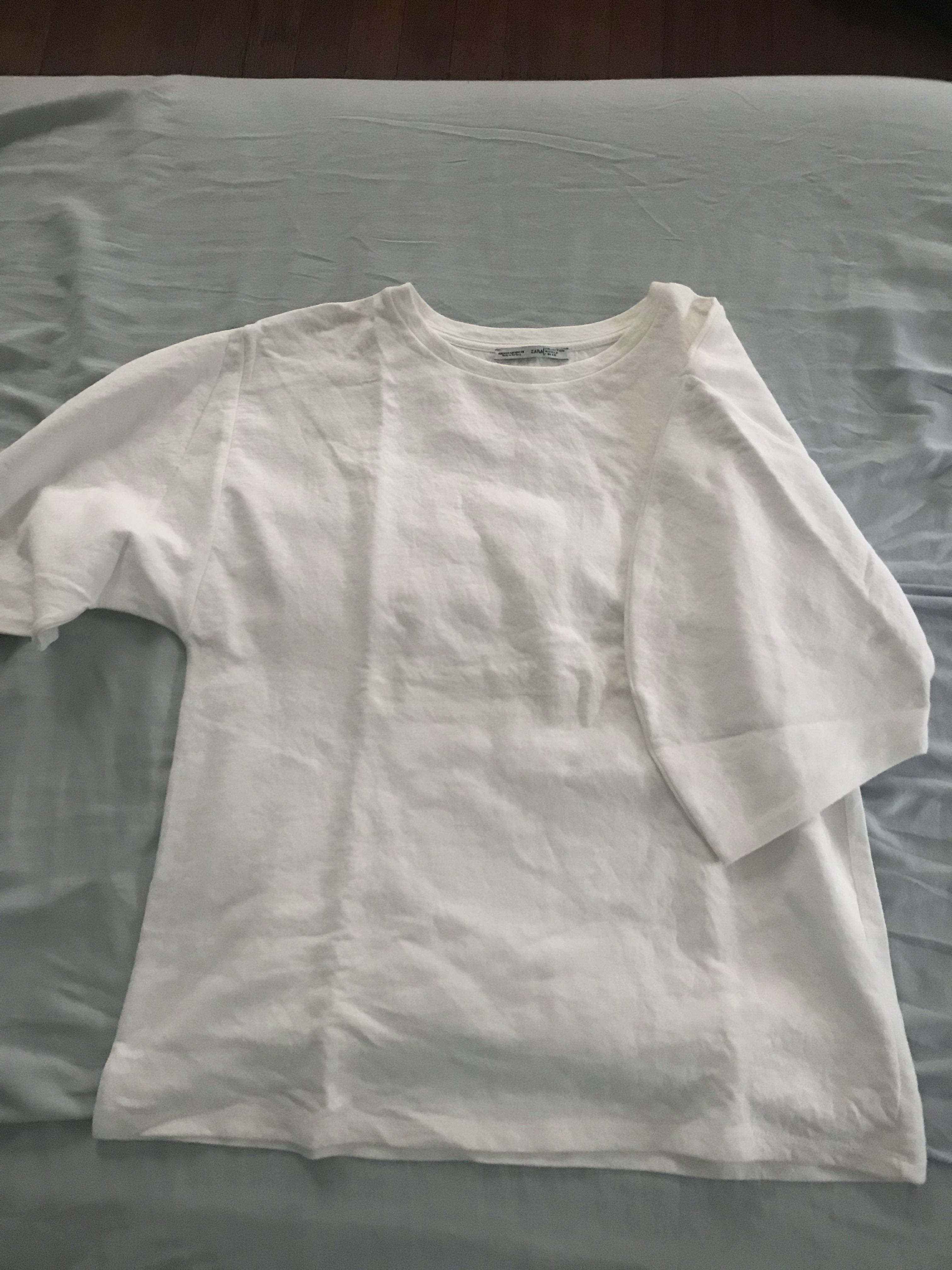 Zara Top (Category: Blouses) located in Pasig City. Submitted by schweenietodd (Listing ID 1065536091, Image 1). Description: Gently used, in very good condition.