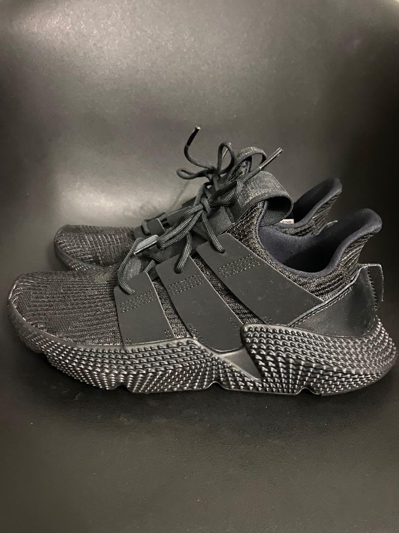 triple black prophere