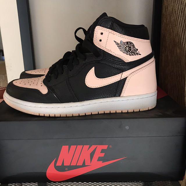 Air Jordan 1 black hyper pink