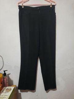 Celana Hitam wanita