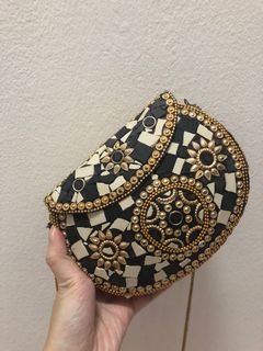 (Category: ) located in . Submitted by sararah (Listing ID 1065758465, Image 1). Description: .