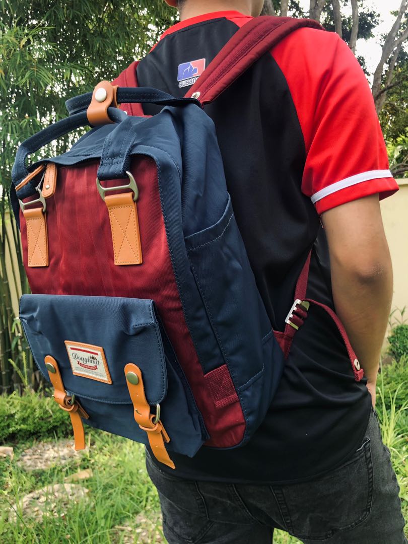 Doughnut Macaroon Classic Backpack Wine Navy Computers Tech