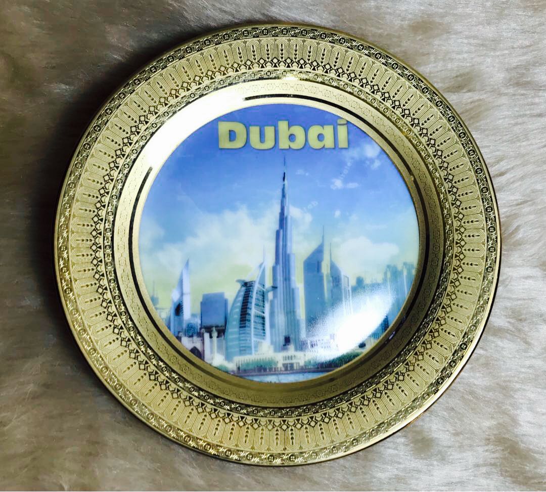 Dubai Premium Souvenir Plate, Hobbies & Toys, Memorabilia